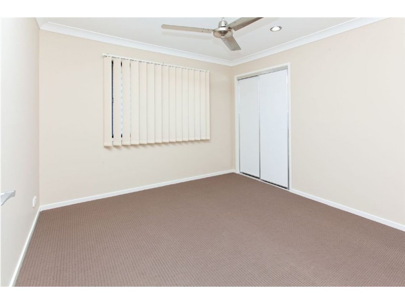 2/7 Gumleaf Place, Springfield QLD 4300
