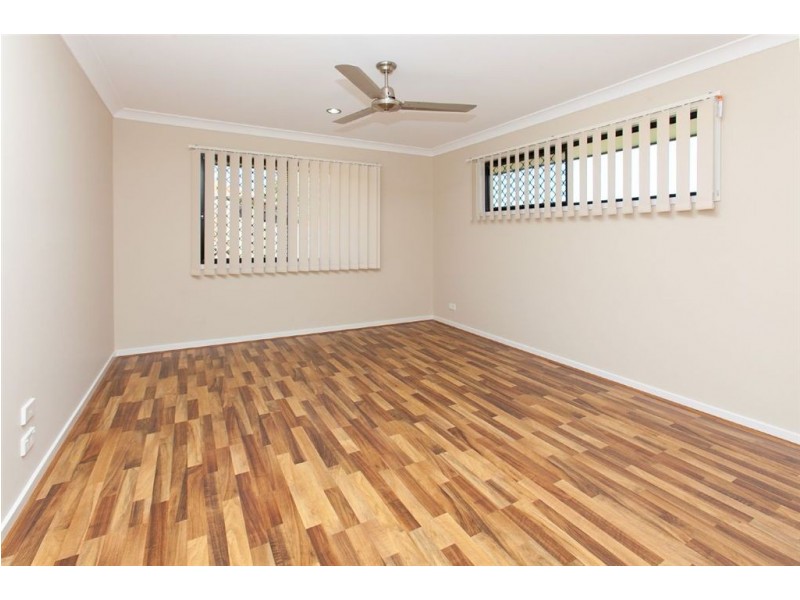 2/7 Gumleaf Place, Springfield QLD 4300