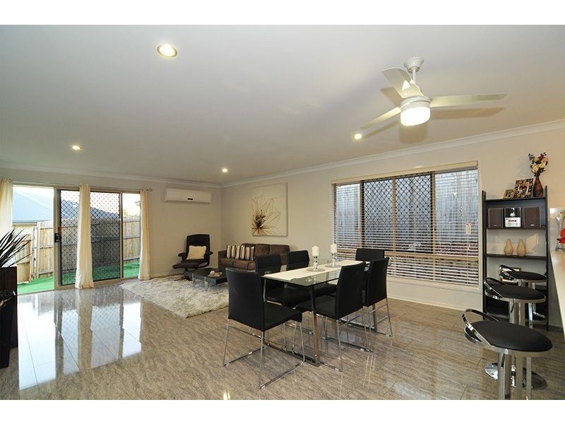 9 Timberlake Place, Springfield Lakes QLD 4300