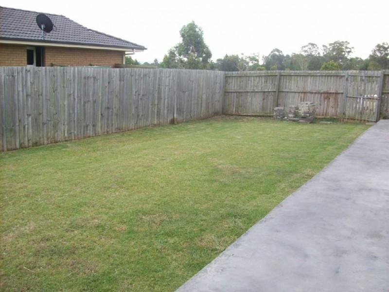 9 Colane st, Redbank Plains QLD 4301