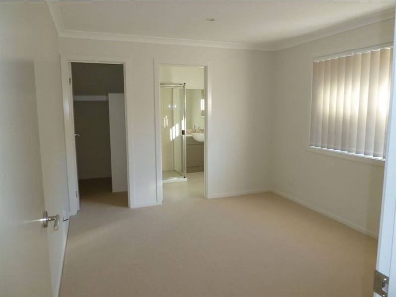 45 Huntley Cres, Redbank Plains QLD 4301