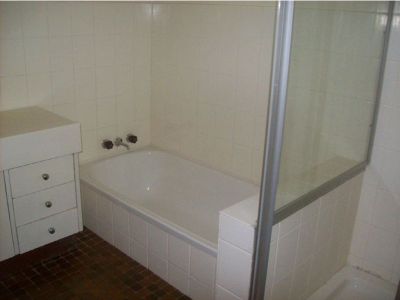 40 Cairns rd, Camira QLD 4300