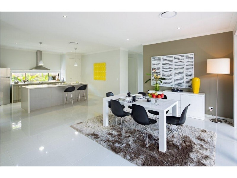 1 Valentine Circuit, Augustine Heights QLD 4300