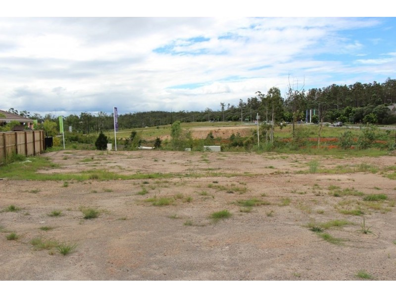 5 Valentine Circuit, Augustine Heights QLD 4300