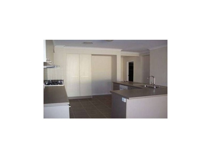 109 Santa Monica Drive, Augustine Heights QLD 4300