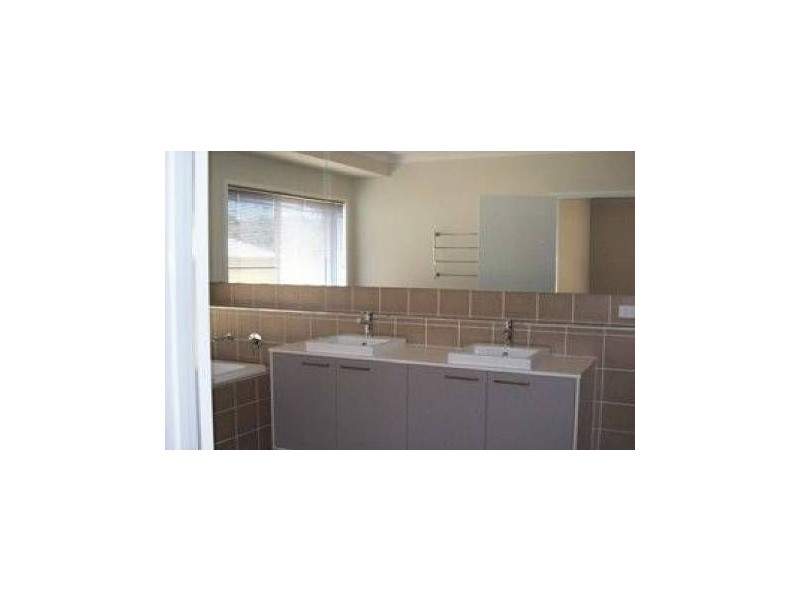 109 Santa Monica Drive, Augustine Heights QLD 4300