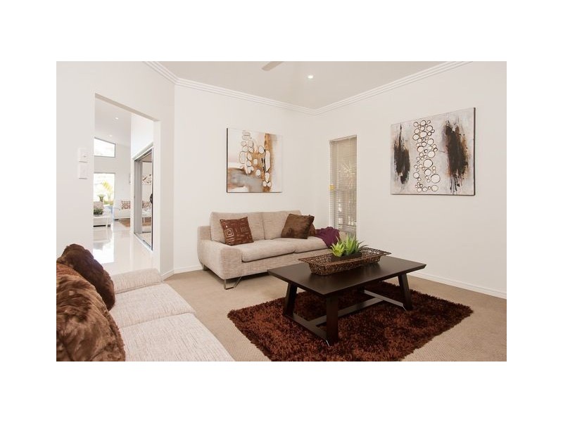 20 Valentine Circuit, Augustine Heights QLD 4300