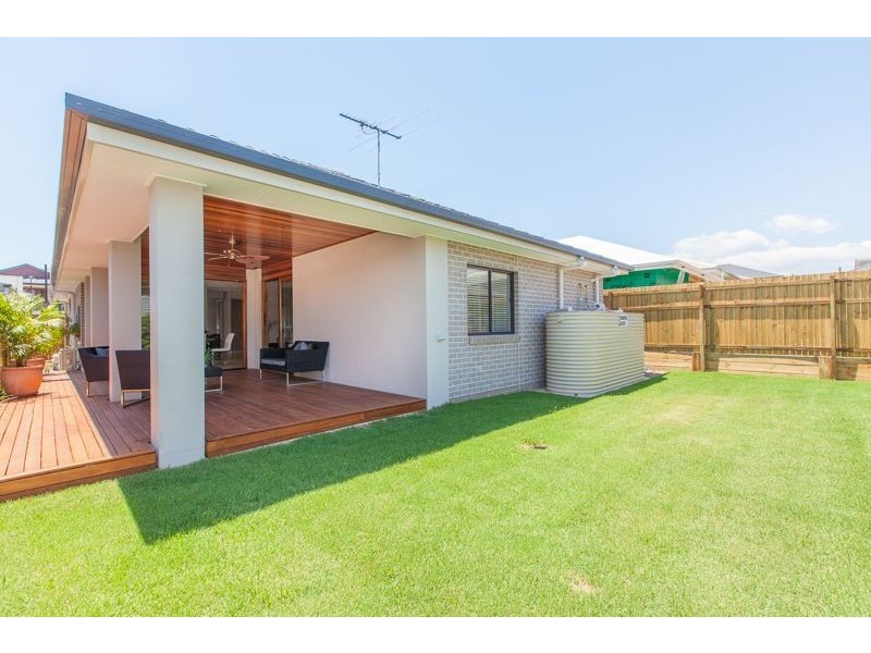 108 Valentine Circuit, Augustine Heights QLD 4300