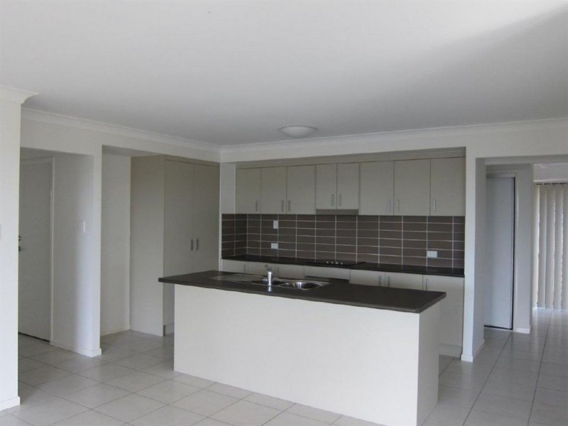 5 Renee Street, Redbank Plains QLD 4301