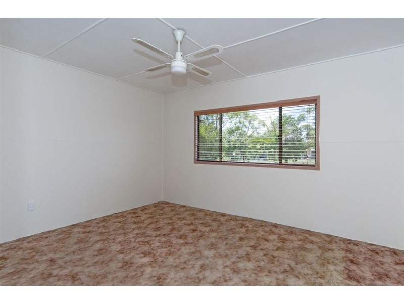 2 Leslie St, East Ipswich QLD 4305