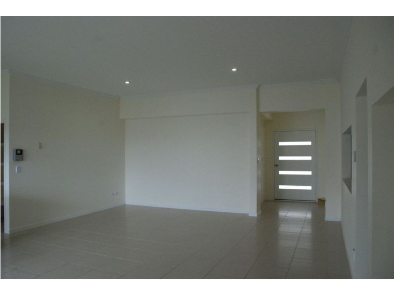 1 Trinity Crescent, Augustine Heights QLD 4300