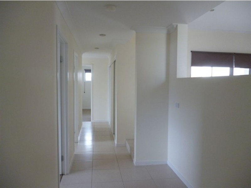 1 Trinity Crescent, Augustine Heights QLD 4300