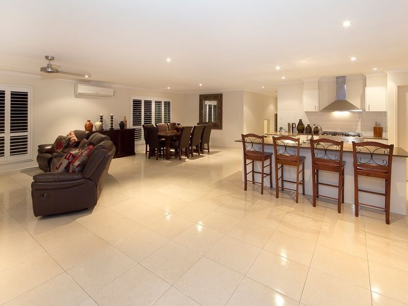 9 Aristotle Avenue, Augustine Heights QLD 4300