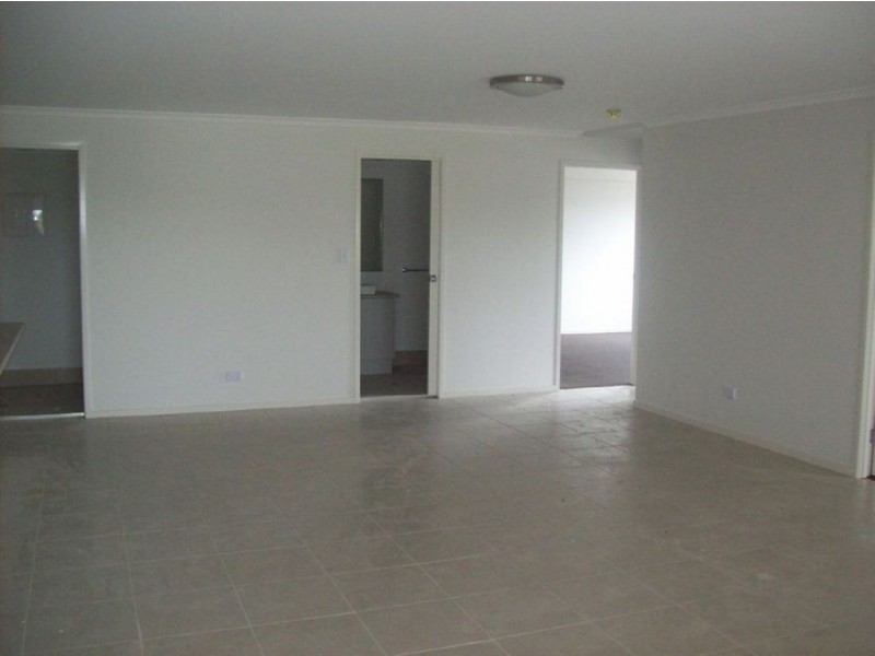 7/23-27 Commercial Drive, Springfield QLD 4300