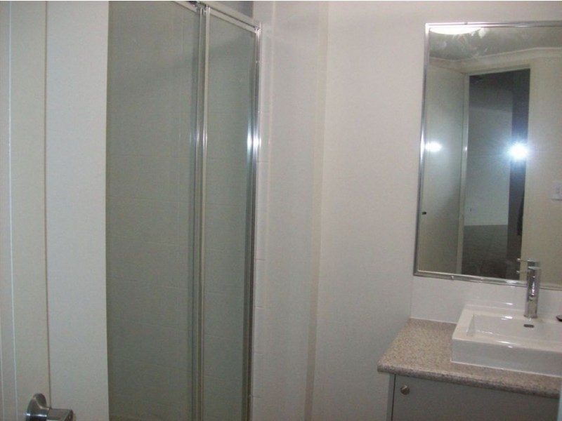 8/23-27 Commercial Drive, Springfield QLD 4300