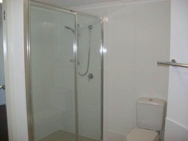 11/23-27 Commercial Drive, Springfield QLD 4300