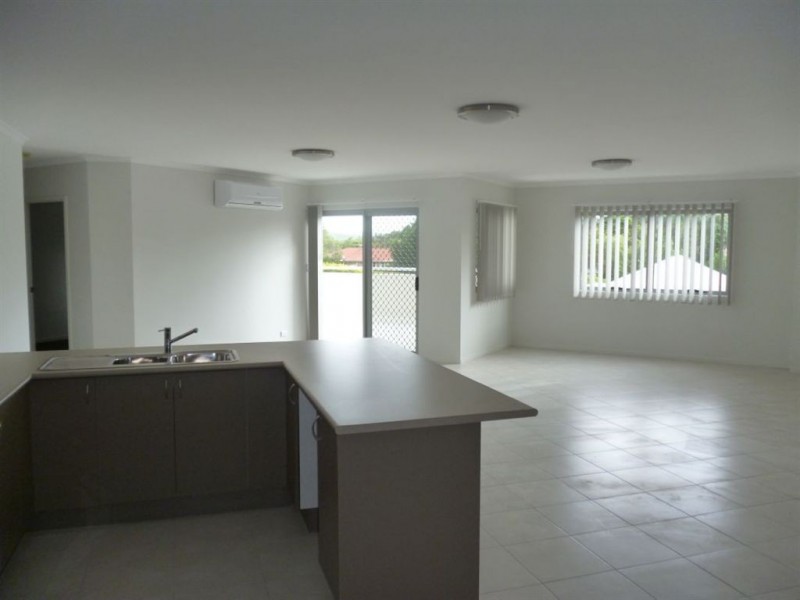 16/23-27 Commercial Drive, Springfield QLD 4300