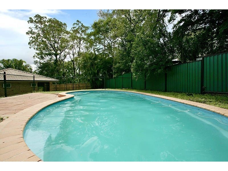 7 Myra Court, Camira QLD 4300