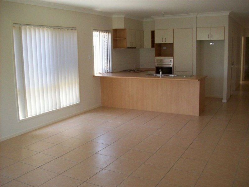 39 Jezabel Street, Springfield Lakes QLD 4300