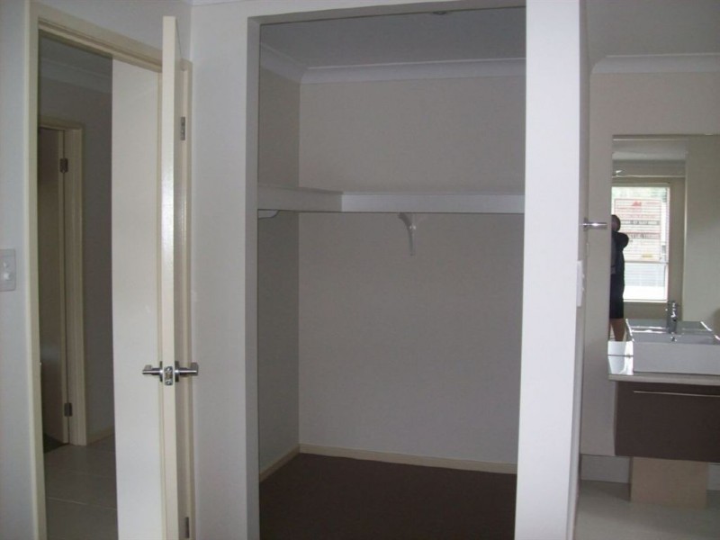 31 Valentine Cir, Augustine Heights QLD 4300