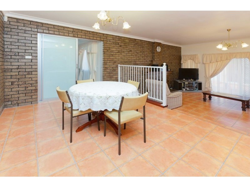 5 Eleanor Court, Camira QLD 4300