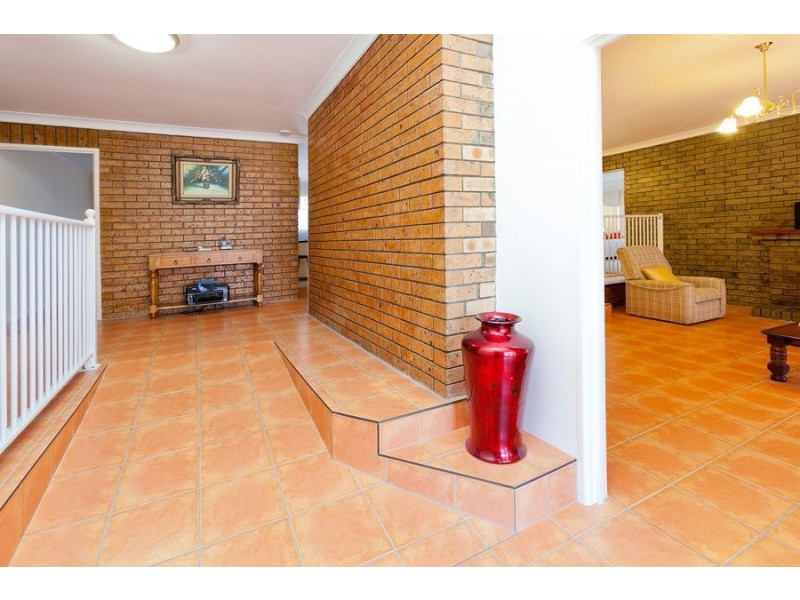 5 Eleanor Court, Camira QLD 4300