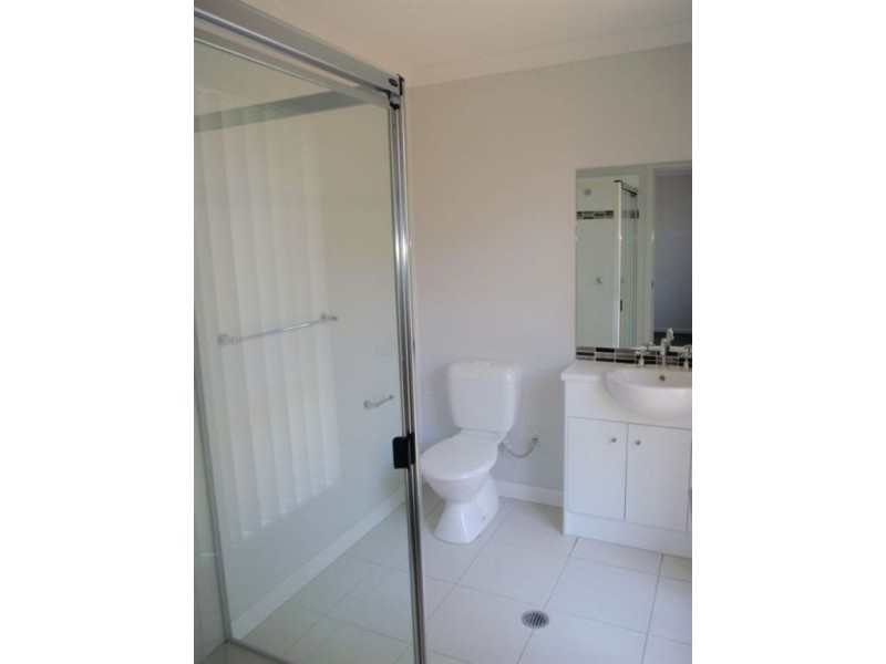 60 Huntley Cres, Redbank Plains QLD 4301