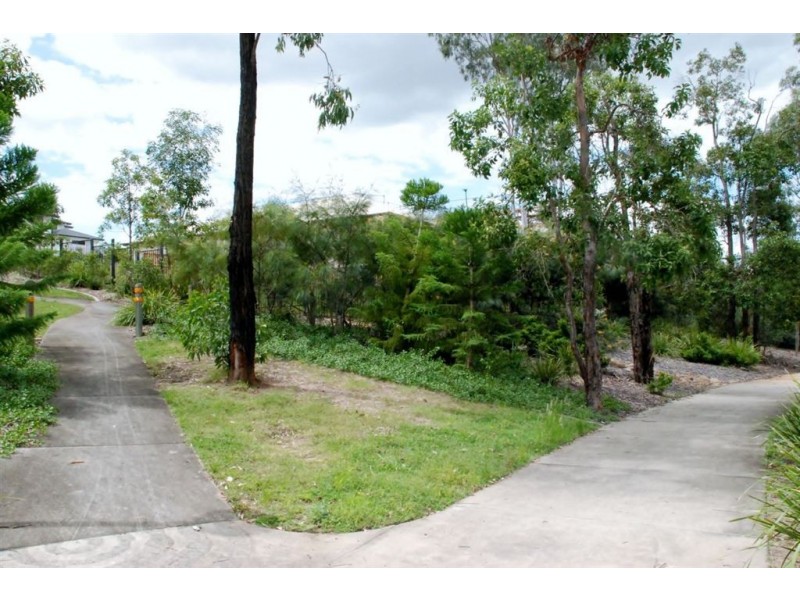 18 Lakeview Place, Springfield Lakes QLD 4300