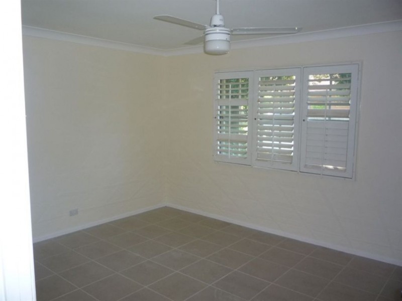 85 Kilkivan Avenue, Kenmore QLD 4069