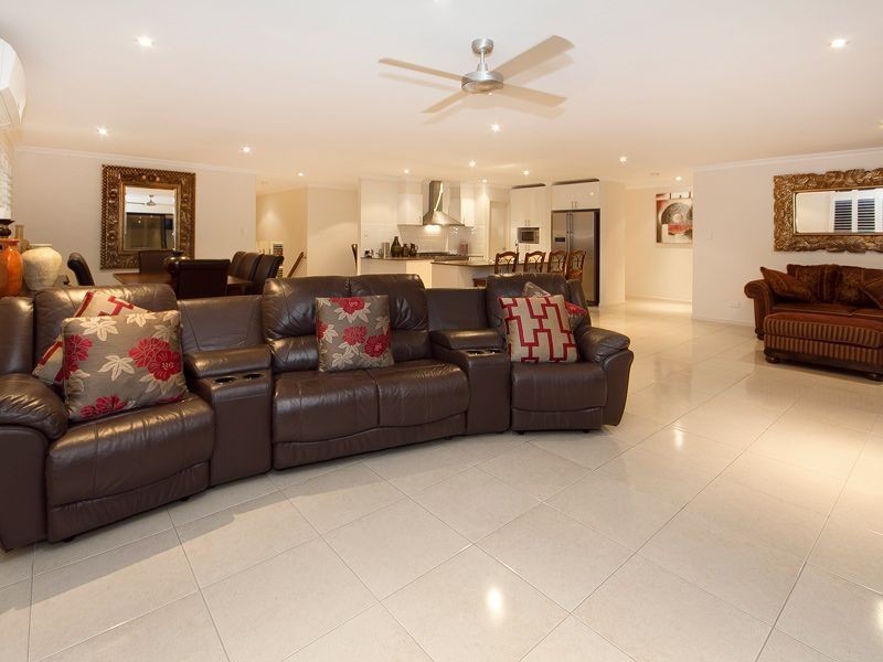 9 Aristotle Avenue, Augustine Heights QLD 4300