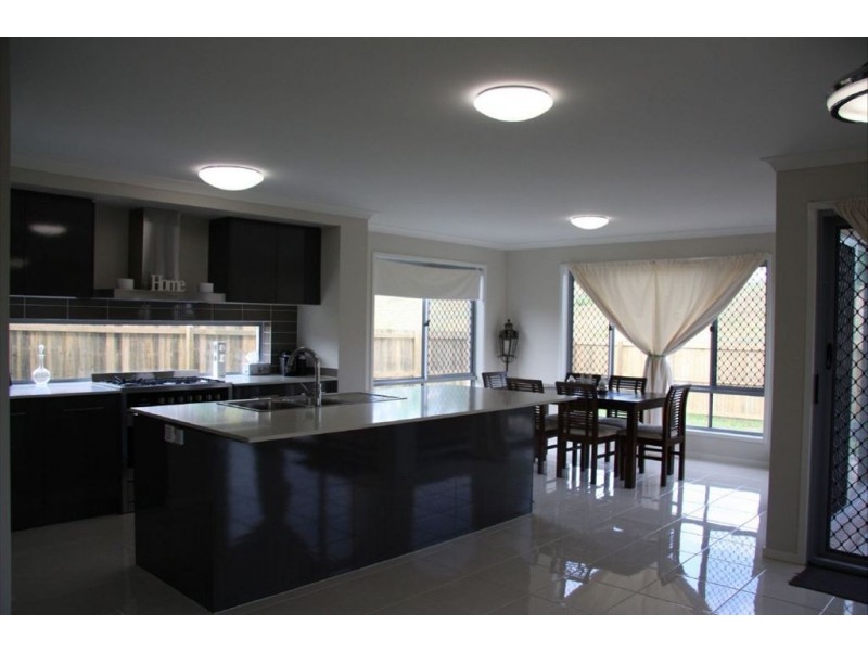 82 Tindle Street, Redbank Plains QLD 4301