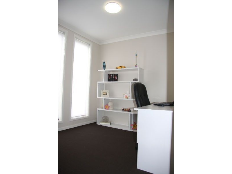 82 Tindle Street, Redbank Plains QLD 4301