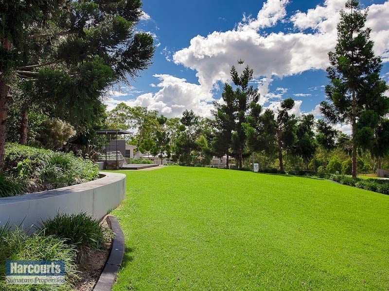 7 Betula Court, Brookwater QLD 4300
