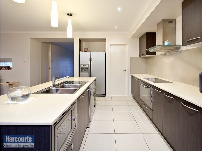 7 Aurelius Street, Augustine Heights QLD 4300