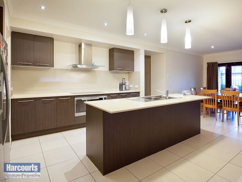 7 Aurelius Street, Augustine Heights QLD 4300