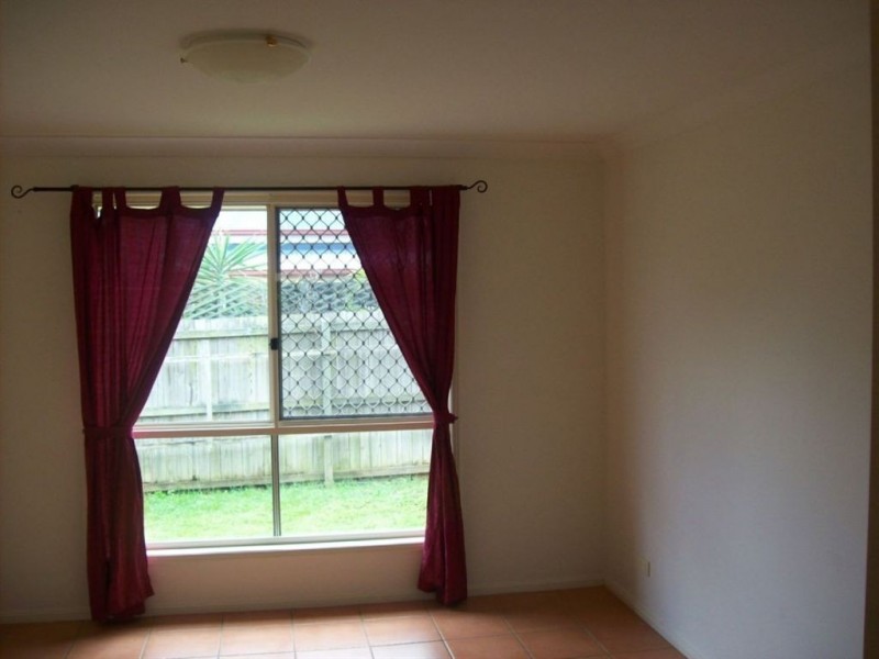 3 Potomac Crt, Springfield QLD 4300