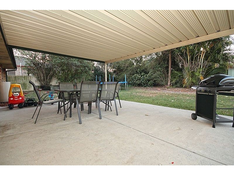 5 Karnak Ct, Camira QLD 4300