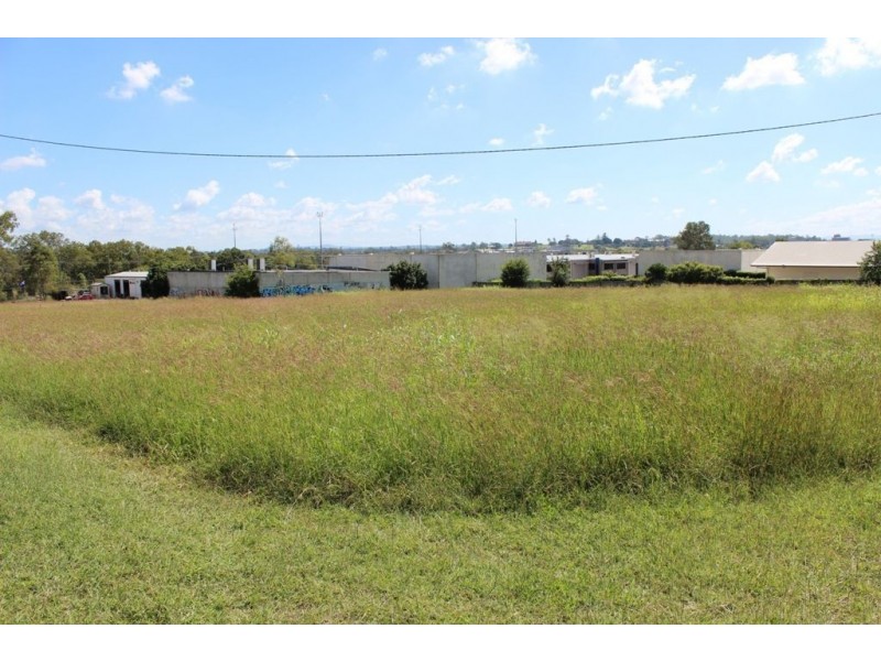 12 Edwards St, Raceview QLD 4305