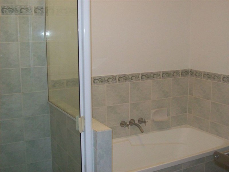 3 Glenview Terrace, Springfield QLD 4300