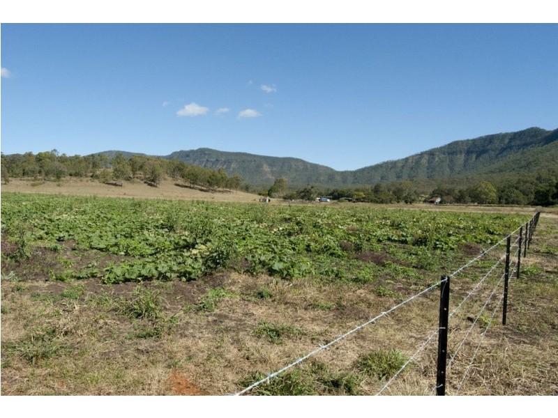 27 Main Camp Creek Rd, Thornton QLD 4341