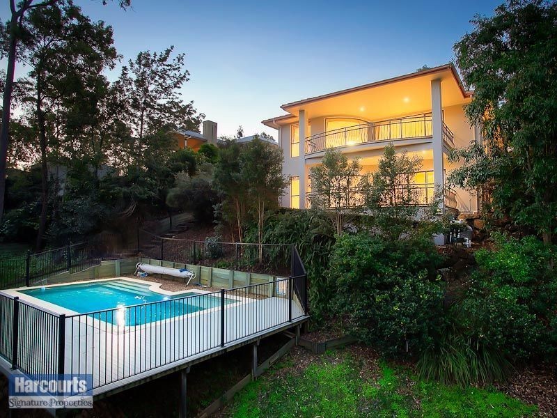 5 Fernbrook Close, Brookwater QLD 4300