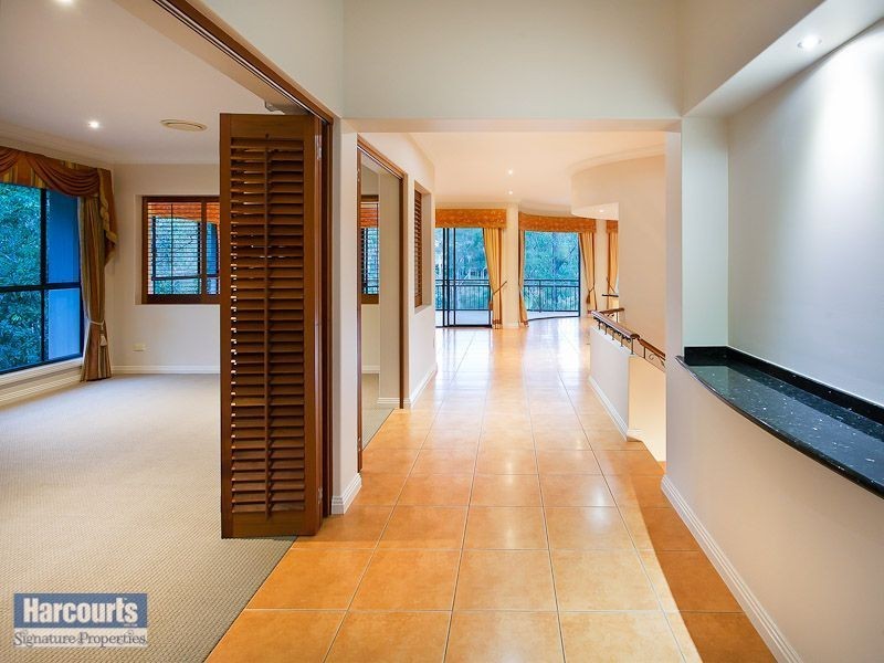 5 Fernbrook Close, Brookwater QLD 4300