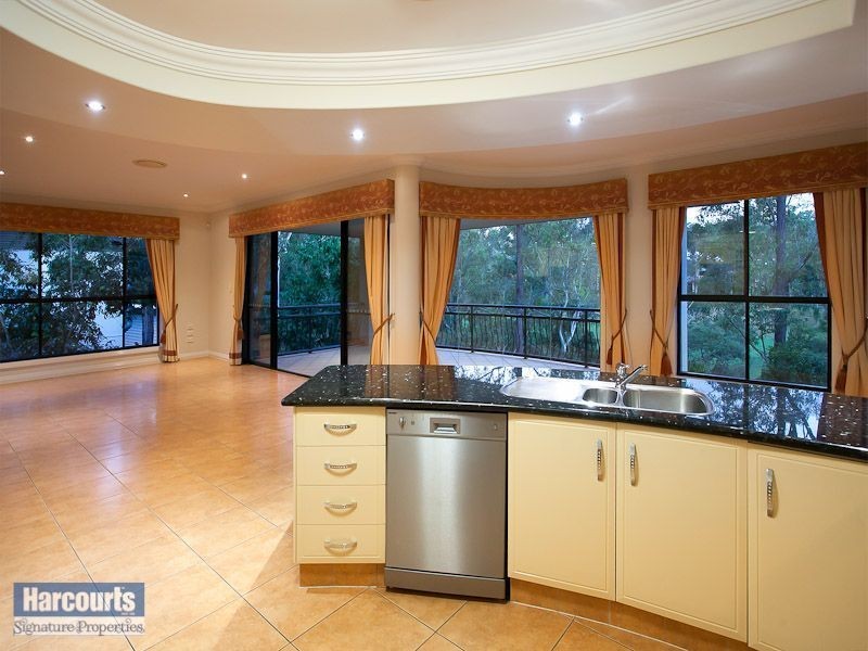 5 Fernbrook Close, Brookwater QLD 4300