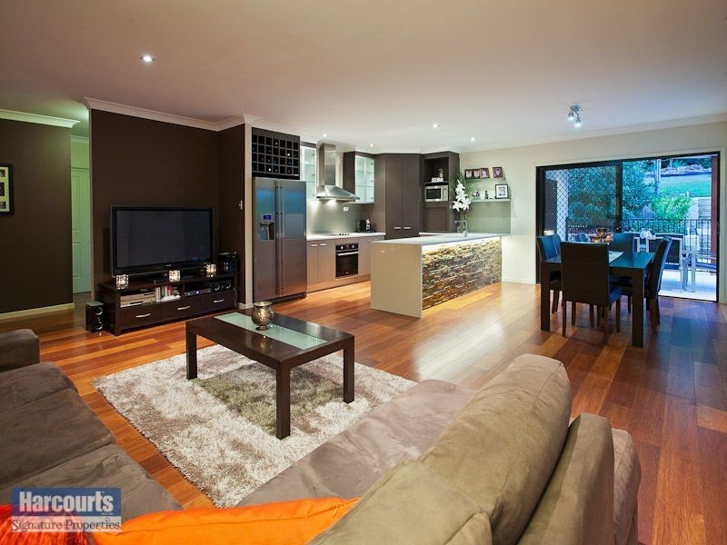 9 Kookaburra Place, Brookwater QLD 4300