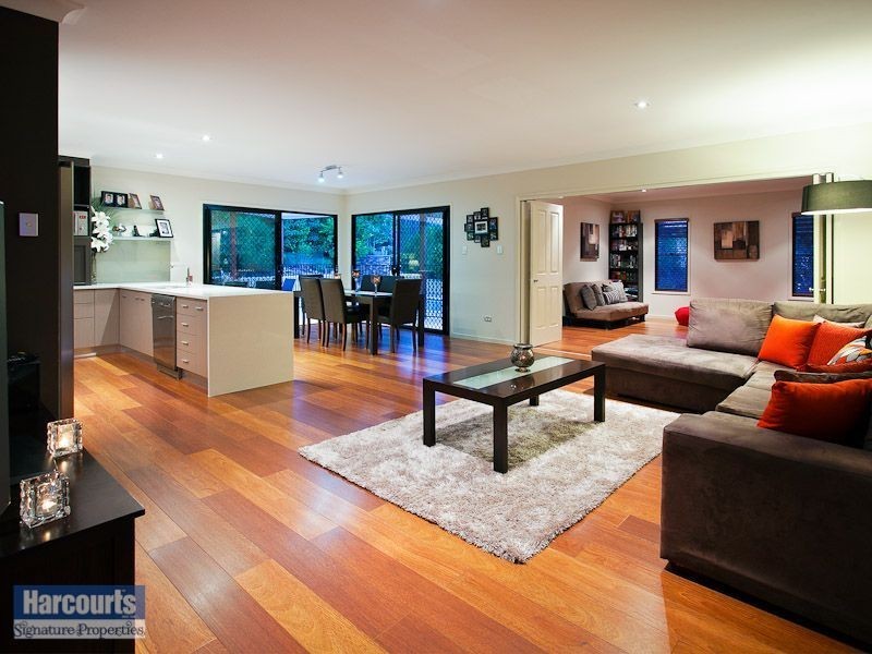 9 Kookaburra Place, Brookwater QLD 4300