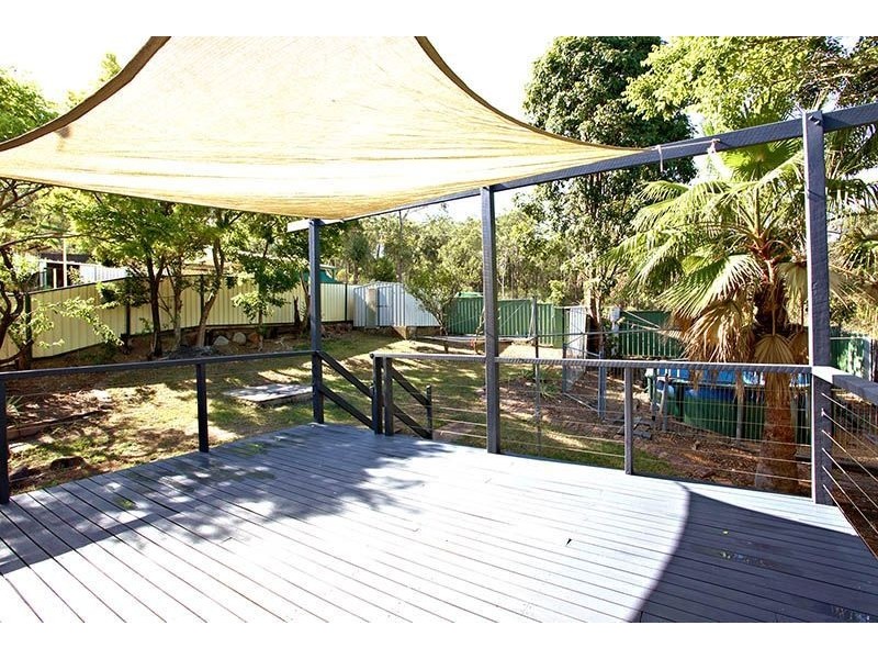 16 Surrey Rd, Bellbird Park QLD 4300