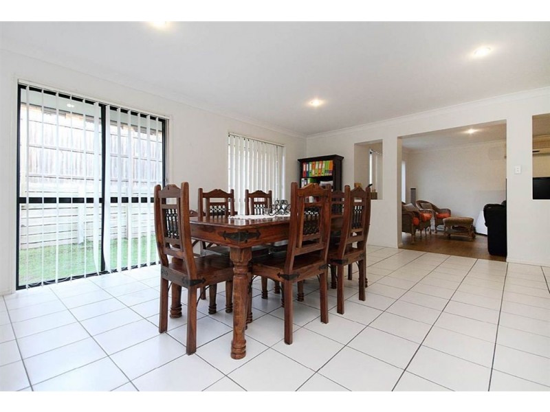 19 Davies St, Goodna QLD 4300