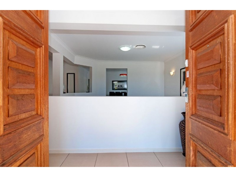 11 Coogara Ct, Brookwater QLD 4300