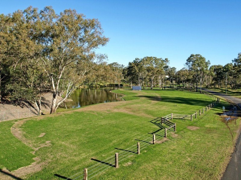 5 Mary St, Blackstone QLD 4304