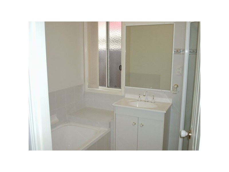 101 Centennial Way, Forest Lake QLD 4078